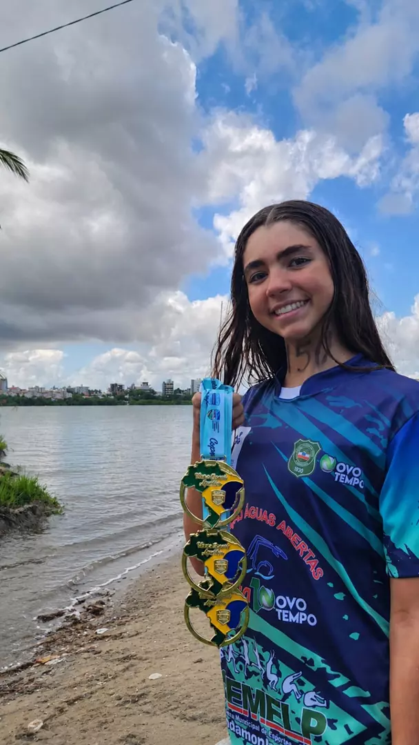 Fenômeno das águas: Atleta de Pindamonhangaba brilha e fatura três ouros em competição nacional no Maranhão
